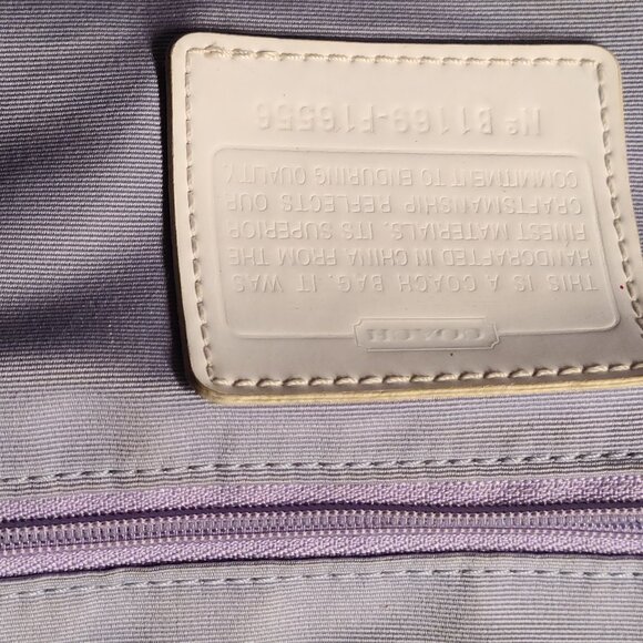 Coach Signature Backpack - Picture 4 of 7